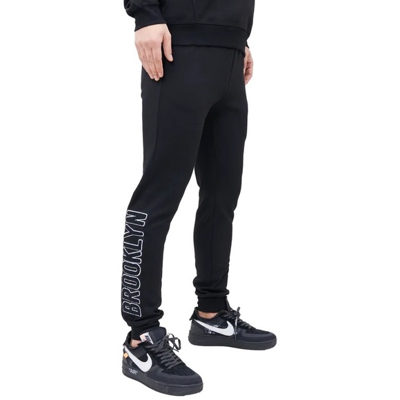 Pro Standard NBA Brooklyn Nets Logo Blended Joggers Men's Pants BBN451535-BLK - Picture 3 of 4